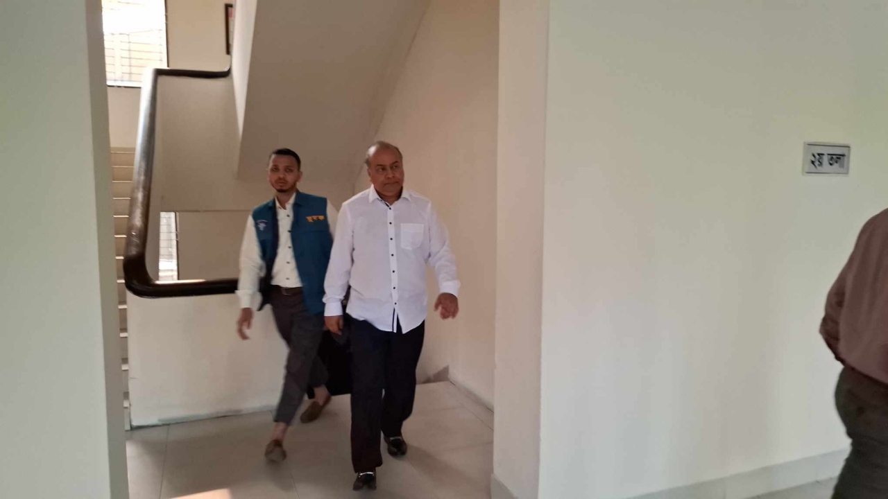 পৌনে চার কোটি টাকা ঘুষ লেনদেন: শিবলী রুবাইয়াতসহ আসামি ছয়জন